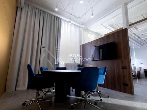 комерційна за адресою Богдана Хмельницького вул., 32