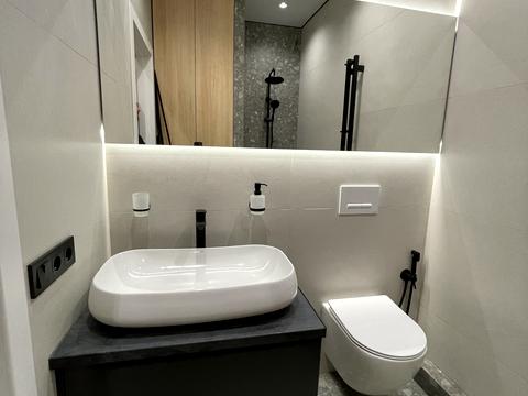 квартира за адресою Одеса, Краснова вул., 1-В