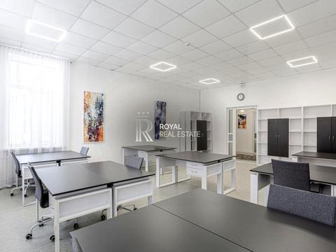 комерційна за адресою Київ, Вадима Гетьмана вул., 2