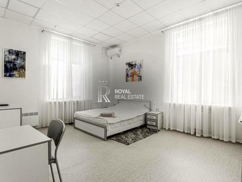 комерційна за адресою Київ, Вадима Гетьмана вул., 2