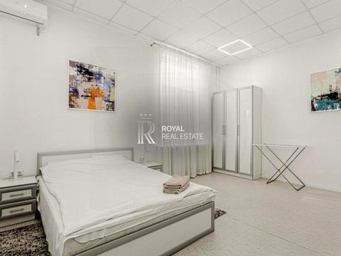 комерційна за адресою Київ, Вадима Гетьмана вул., 2