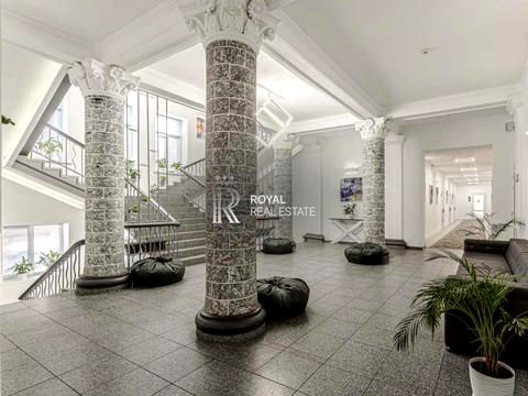 комерційна за адресою Київ, Вадима Гетьмана вул., 2