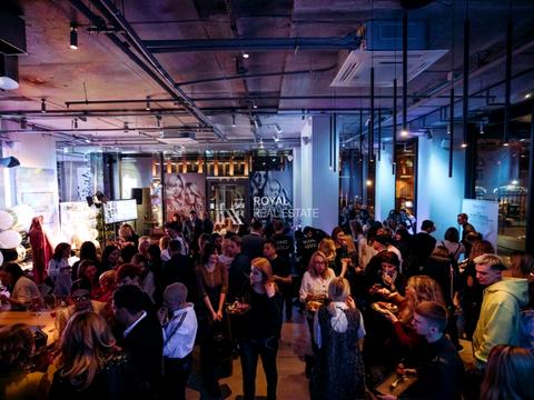 комерційна за адресою Антоновича вул. (Горького), 81