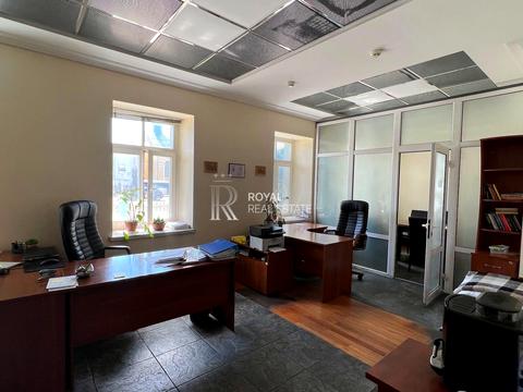 комерційна за адресою Григорія Сковороди вул., 1