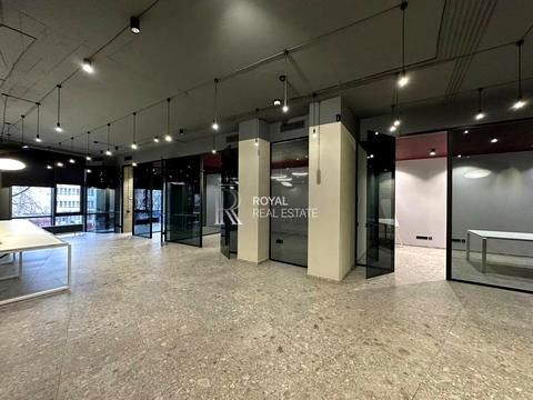 комерційна за адресою Євгена Коновальця вул. (Щорса), 36-Д