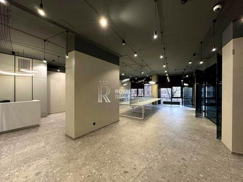 комерційна за адресою Євгена Коновальця вул. (Щорса), 36-Д