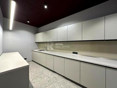 комерційна за адресою Євгена Коновальця вул. (Щорса), 36-Д