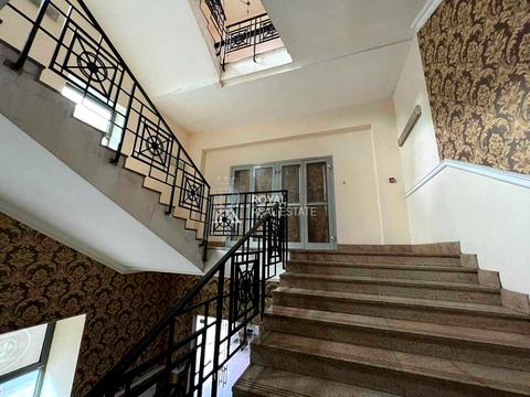 комерційна за адресою Басейна вул., 2