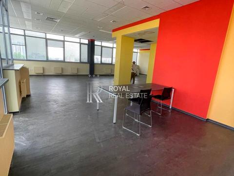 комерційна за адресою Автозаводська вул., 54