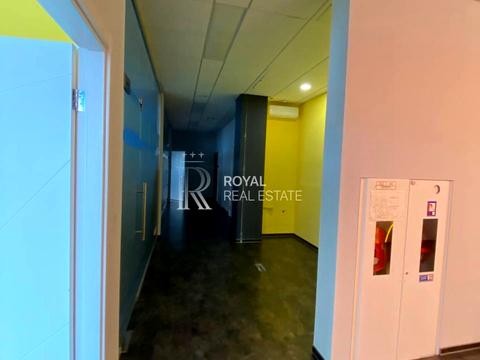 комерційна за адресою Автозаводська вул., 54