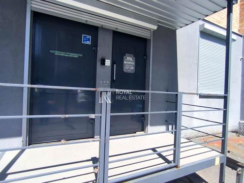 комерційна за адресою Валерія Лобановського просп., 114/3