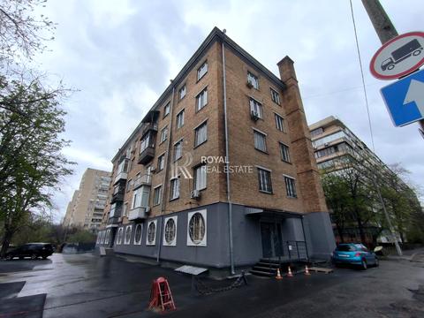 комерційна за адресою Валерія Лобановського просп., 114/3