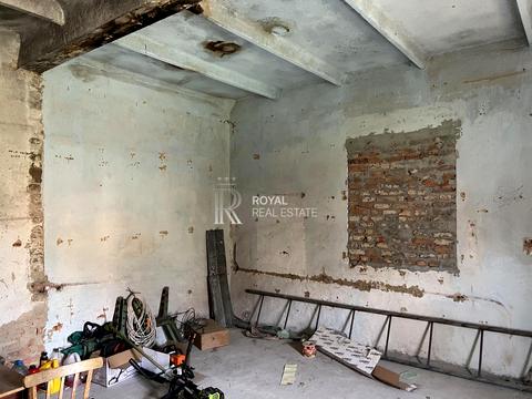 комерційна за адресою Підгірний, 1