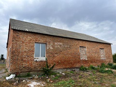 комерційна за адресою Підгірний, 1