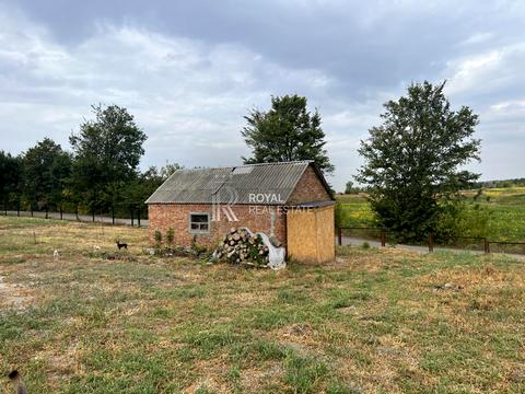 комерційна за адресою Підгірний, 1