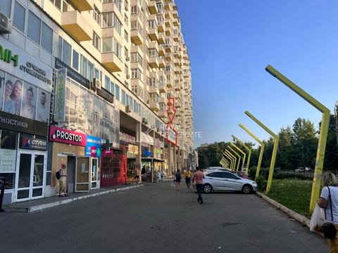 коммерческая по адресу Щербакивского Данила, 1