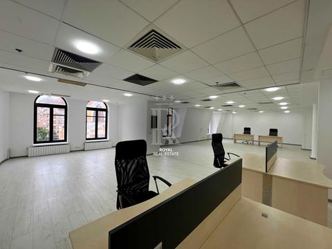 комерційна за адресою Велика Васильківська вул. (Червоноармійська), 2