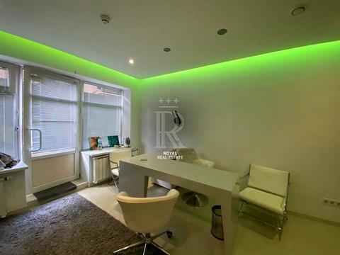 коммерческая по адресу Оболонская набережная ул., 11