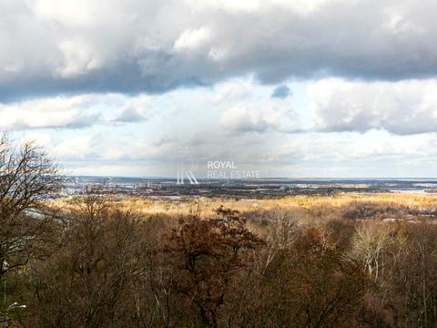 коммерческая по адресу Михаила Грушевского ул., 9