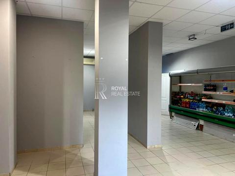 комерційна за адресою Каховська вул., 60