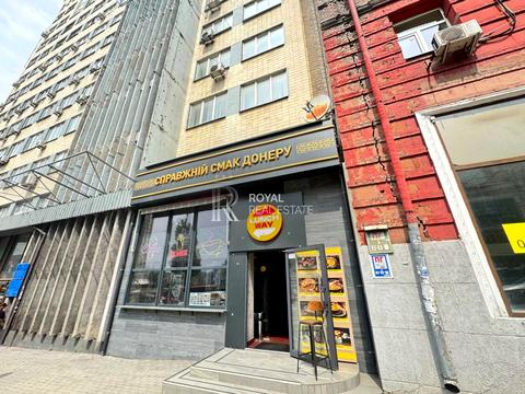 комерційна за адресою Тараса Шевченка бульв., 60