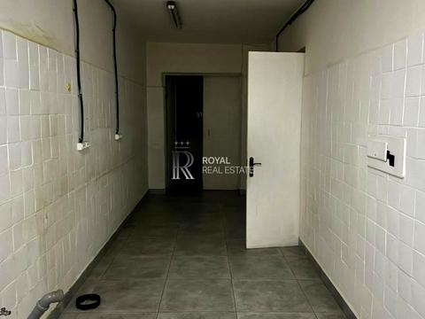 комерційна за адресою Володимирська вул., 54