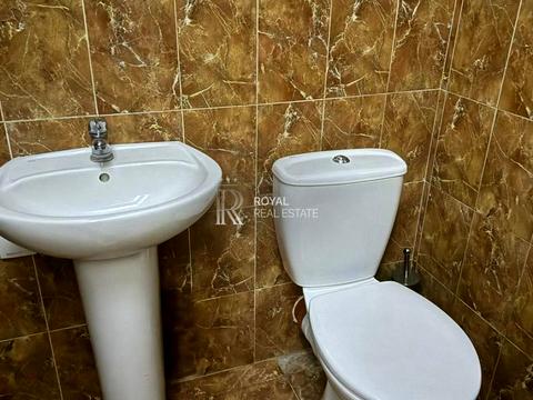 комерційна за адресою Володимирська вул., 54