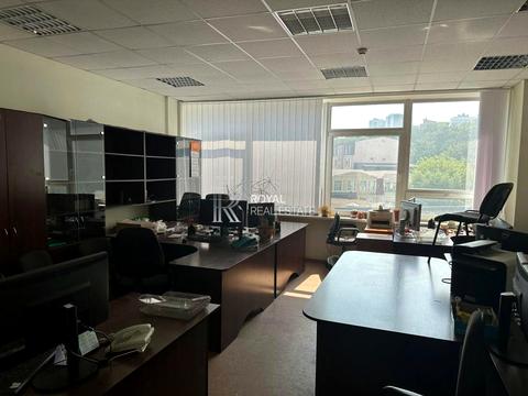 коммерческая по адресу Кудрявський узвіз, 1