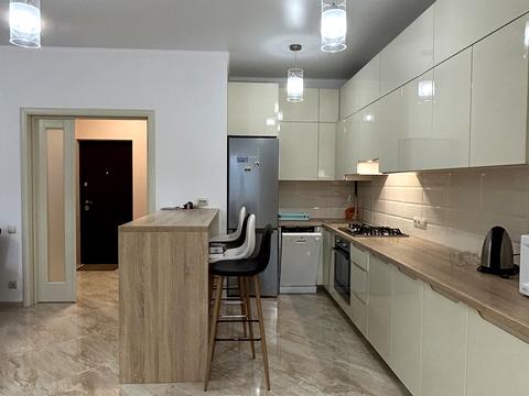 квартира за адресою Василя Сухомлинського вул., 12