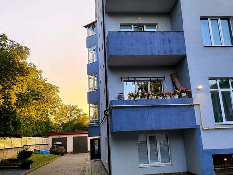 квартира за адресою Василя Сухомлинського вул., 12