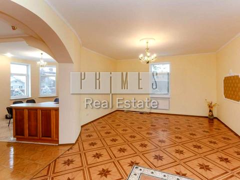 будинок за адресою Анатолія Солов'яненка вул.