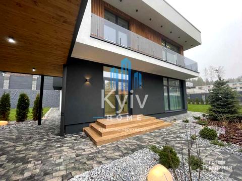 будинок за адресою Спортивна