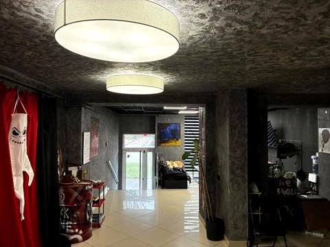 коммерческая по адресу Сергія Скальда ул. (Комарова), 23-25