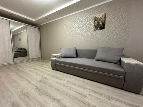 квартира за адресою Рея Бредбері вул., 2