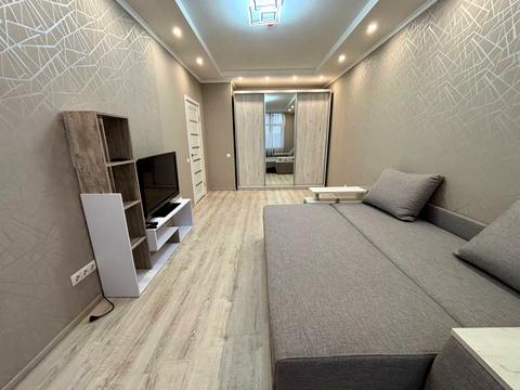 квартира за адресою Рея Бредбері вул., 2