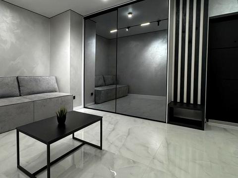 квартира за адресою Героїв Майдану вул. (Червоноармійська), 226а