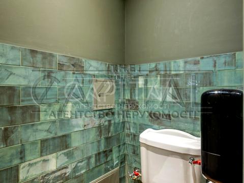 комерційна за адресою Софіївська вул., 14