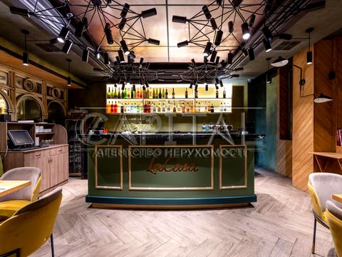 комерційна за адресою Софіївська вул., 14