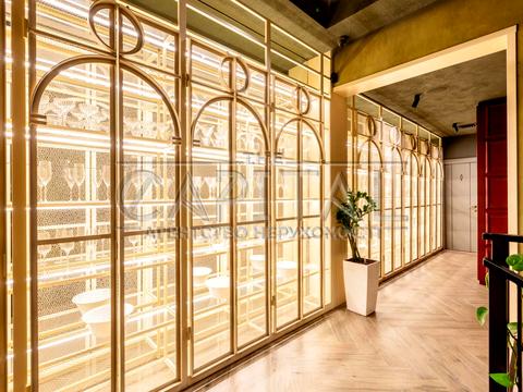 комерційна за адресою Софіївська вул., 14