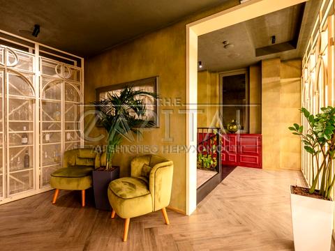 комерційна за адресою Софіївська вул., 14