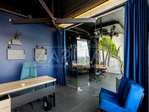 комерційна за адресою Кловський узвіз, 7