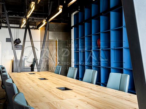 комерційна за адресою Кловський узвіз, 7