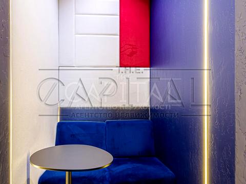 комерційна за адресою Кловський узвіз, 7