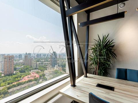 комерційна за адресою Кловський узвіз, 7