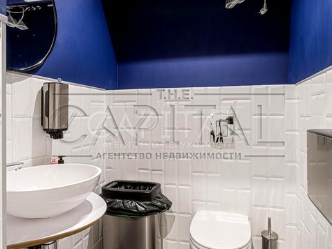 комерційна за адресою Кловський узвіз, 7