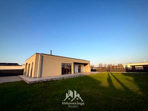 будинок за адресою с. Новоолександрівка, Сурська