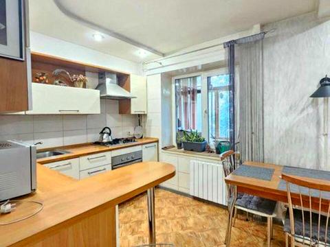 квартира за адресою Зодчих вул., 34