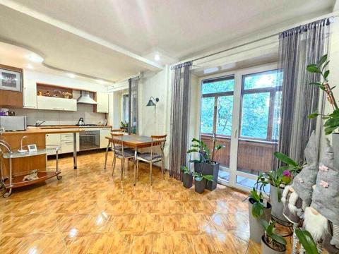 квартира за адресою Зодчих вул., 34