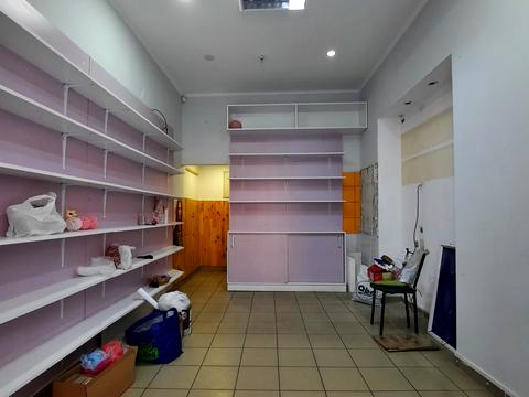комерційна за адресою Лесі Українки вул., 10