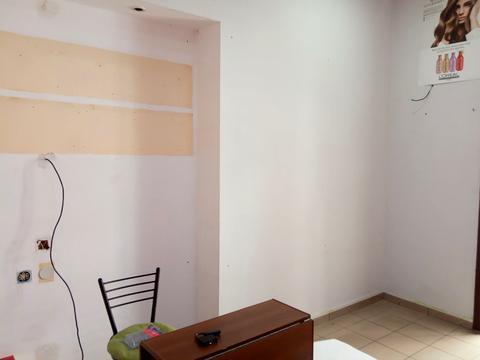 комерційна за адресою Лесі Українки вул., 10